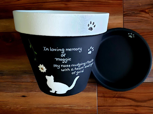 Custom Colors/Black and White pet memorial planter color option