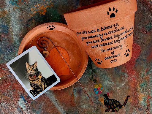 Orange pet memorial planter color option